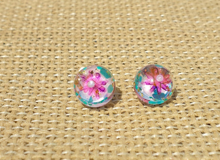 Floral Resin Stud Earrings