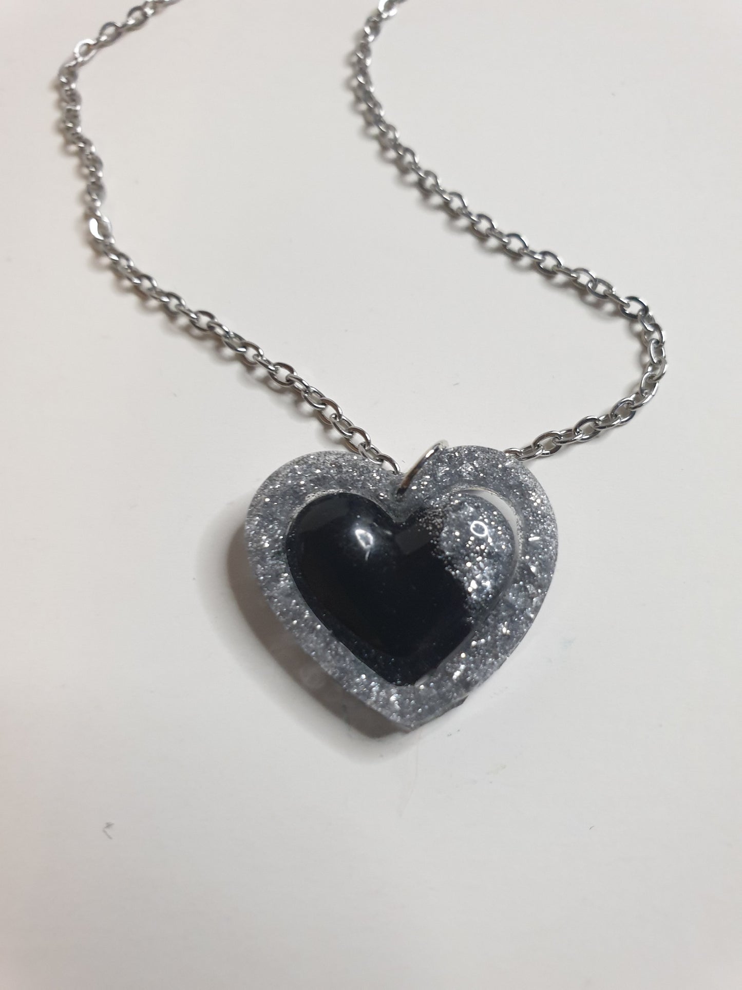 Black & Silver Glitter Heart Resin Necklace – Stainless Steel Chain