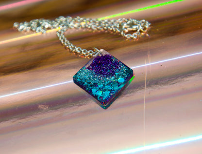 Purple & Teal Glitter Diamond Resin Necklace – Stainless Steel Chain - J & I Vision