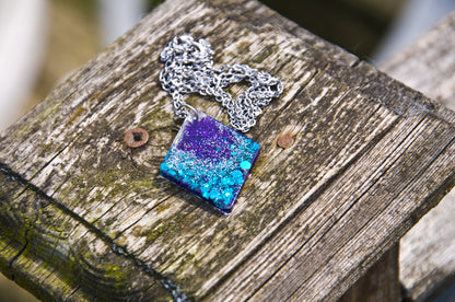 Purple & Teal Glitter Diamond Resin Necklace – Stainless Steel Chain - J & I Vision