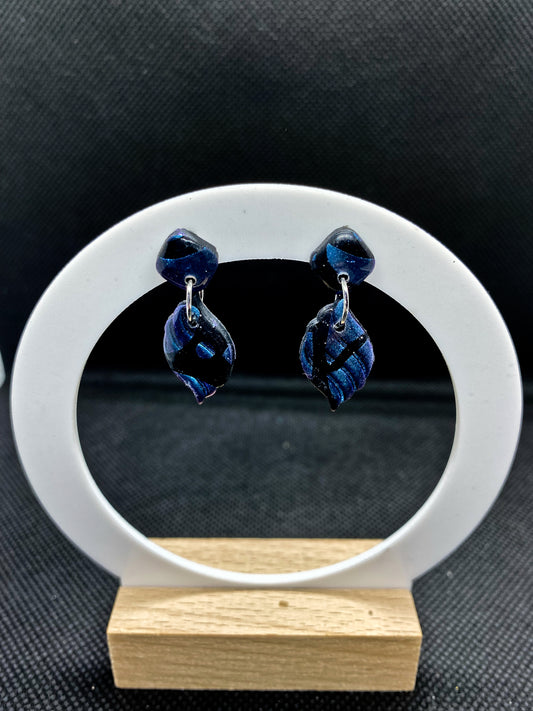 Black & Blue Glitter Wave Leaf Drop Clay Earrings
