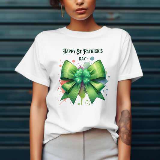 Unisex St Patrick’s Day Shamrock and Bow T-Shirt | Lucky Clover Tee | Perfect Gift - T-shirt